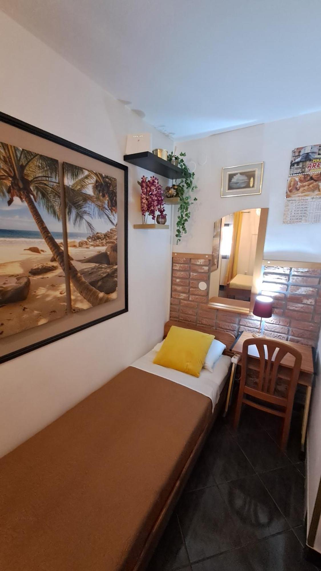 Red Gold Apartment Πούλα Εξωτερικό φωτογραφία